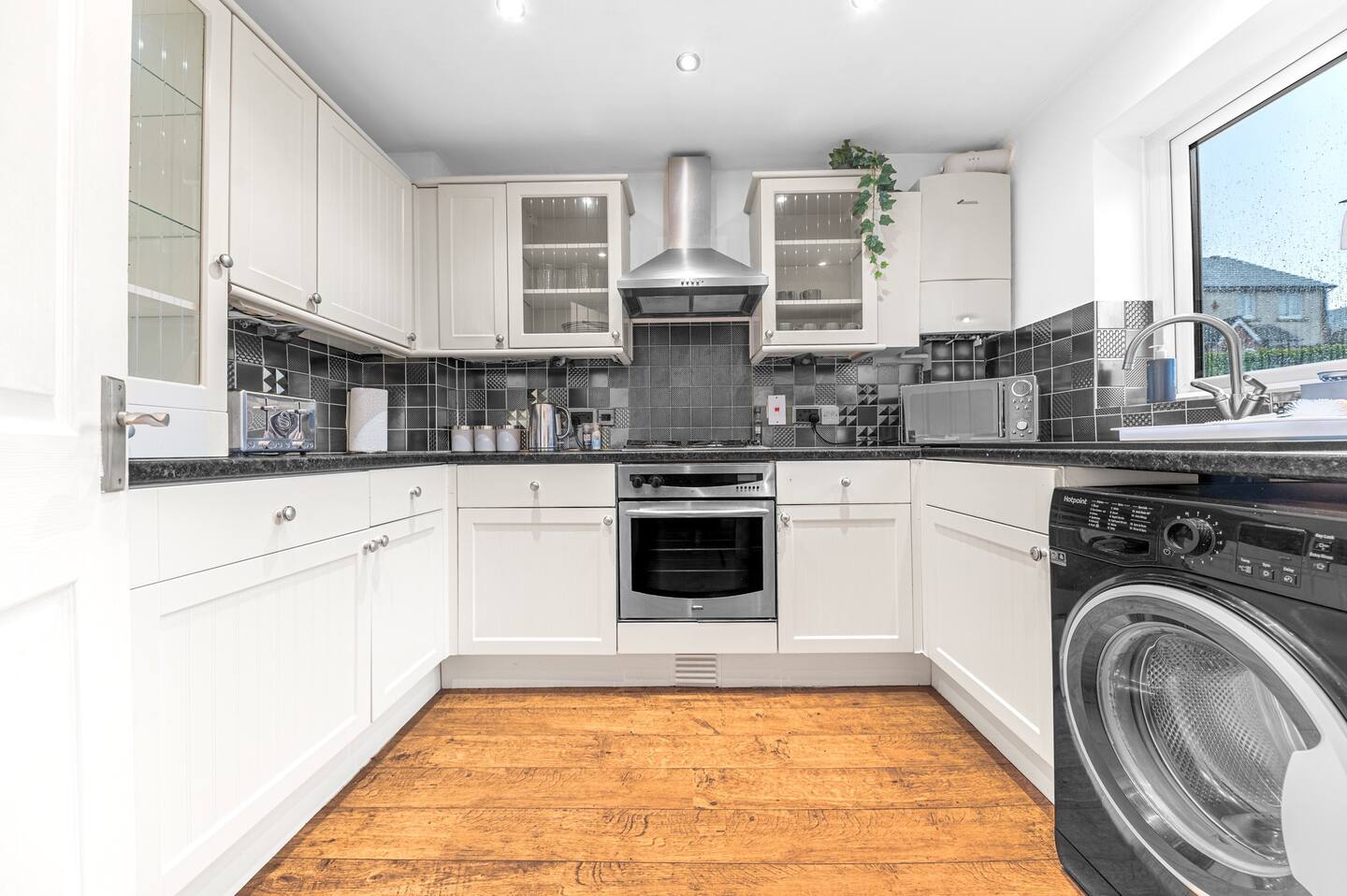 adffa4c6-ef58-4f39-87a4-479236c17f52