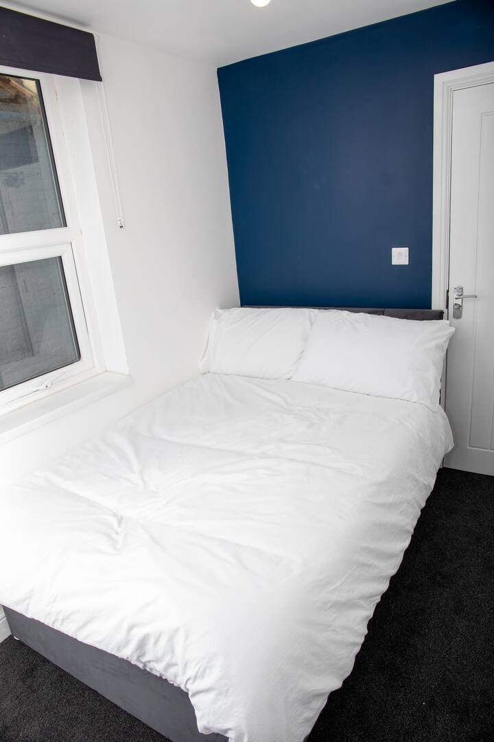 a151835a-aee3-41de-ba02-4acb461f30b8