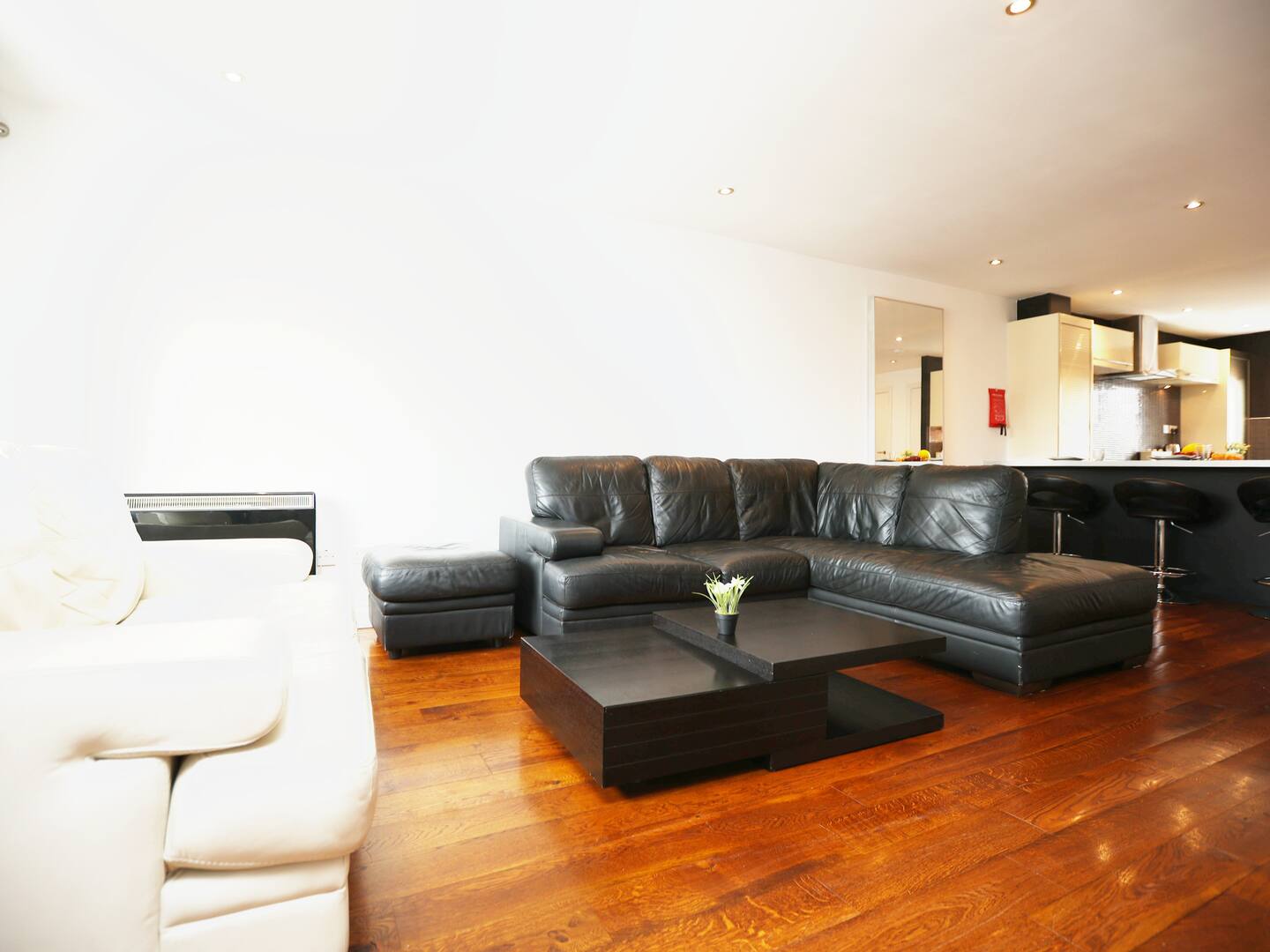 d6d1232f-d3d7-4a38-afdc-031060aa18c7