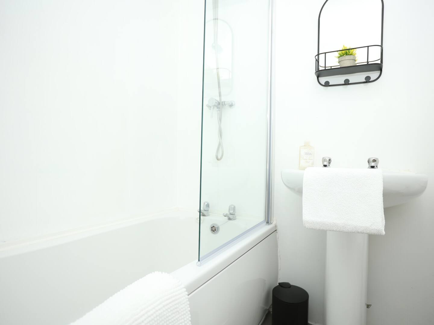 df1b5ee2-7cc9-4102-8d9f-79c31195c1ee