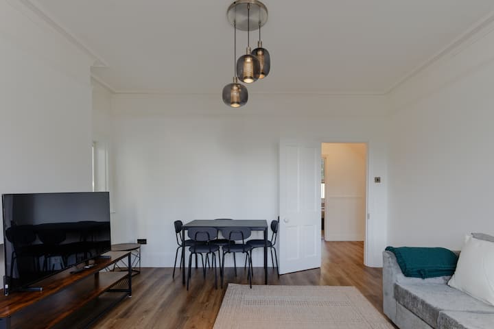 153aec71-3bf3-4810-8fb7-a7e88fb6825e