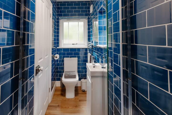 1bde244f-9c26-4131-97e3-a7f264fc7042