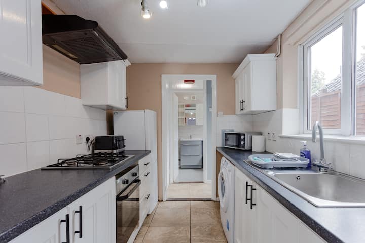 1fa47d3e-38fa-4567-a521-41aa55e6af6b