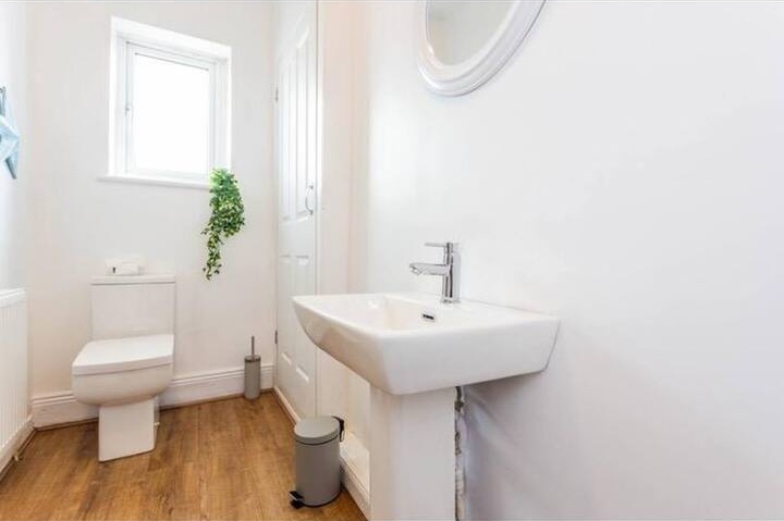 5c34b488-4ed3-4112-ac24-f407a574867d (1)