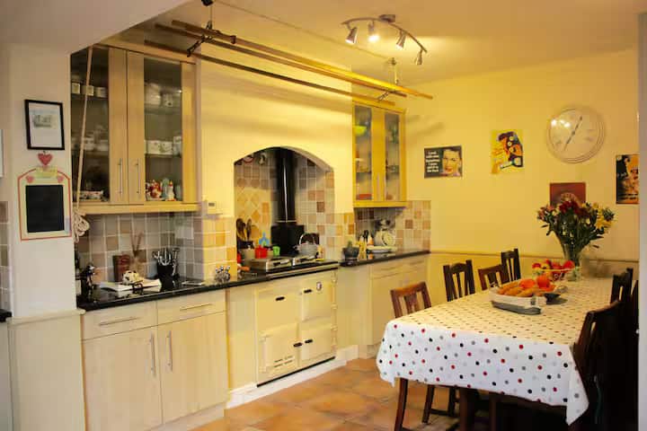 80bf64de-b8ee-45fd-b9c9-034750b8aec8