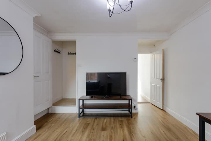 992fc0ab-8193-47f8-9f4d-e377f26e2704