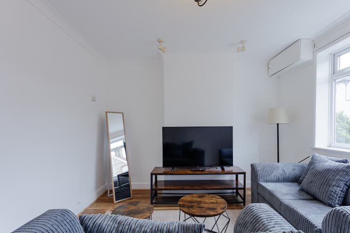 9bbd873f-fa7d-46b4-9077-360775623feb