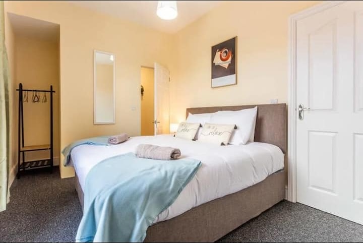 bf6f6ee1-b76d-426a-b4a8-6192992d4af9 (1)