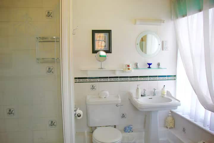 d64d3366-7c3a-45ab-a2c0-a279e4886d78